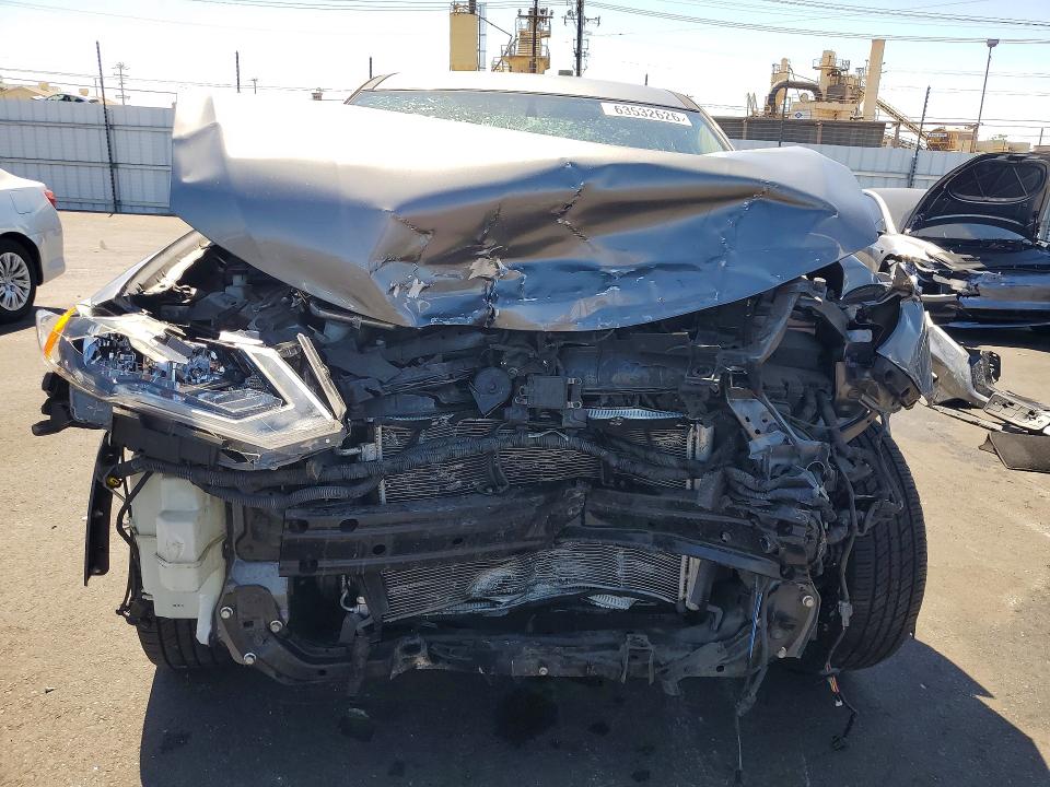 63532626 :رقم المزاد ، KNMAT2MT7JP576656 vin ، 2018 Nissan Rogue مزاد بيع