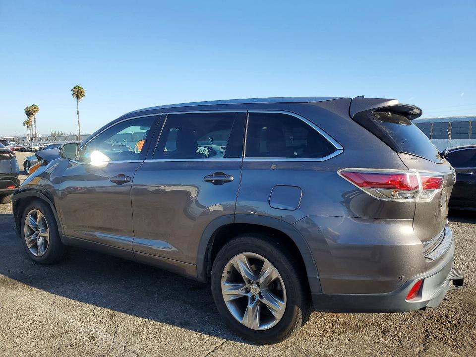 61032756 :رقم المزاد ، 5TDYKRFH5FS054138 vin ، 2015 Toyota Highlander مزاد بيع