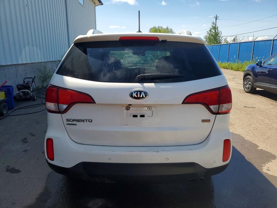 2015 Kia Sorento მანქანა იყიდება აუქციონზე, vin: 5XYKTCA69FG627318, აუქციონის ნომერი: 60833956