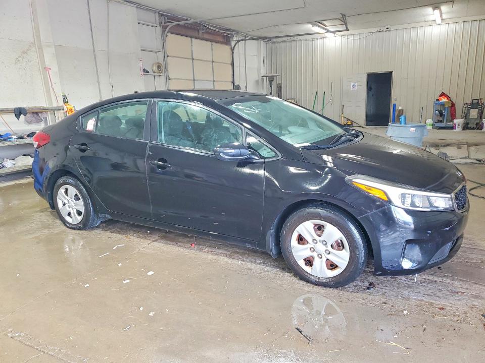 59310376 :رقم المزاد ، 3KPFL4A79HE016320 vin ، 2017 Kia Forte مزاد بيع