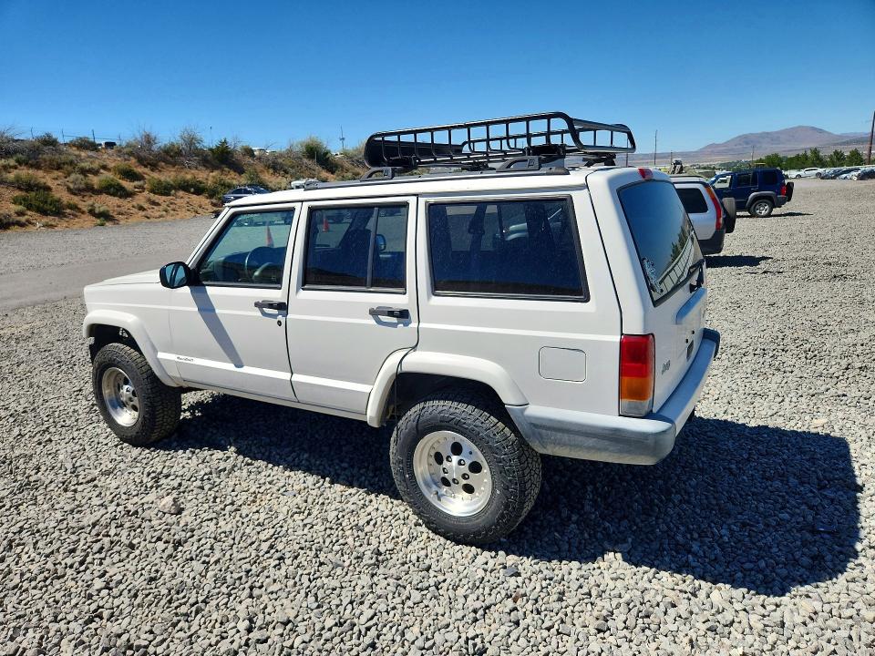 57742666 :رقم المزاد ، 1J4FF48S6YL120721 vin ، 2000 Jeep Cherokee مزاد بيع