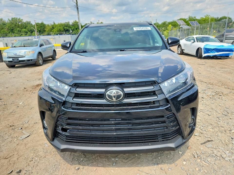2019 Toyota Highlander მანქანა იყიდება აუქციონზე, vin: 5TDJZRFH5KS563380, აუქციონის ნომერი: 62954596