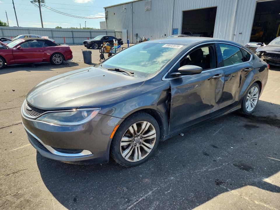 59832076 :رقم المزاد ، 1C3CCCAB4FN558875 vin ، 2015 Chrysler 200 مزاد بيع