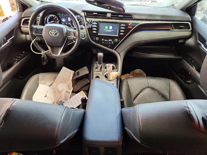 59305456 :رقم المزاد ، 4T1B11HK2JU530428 vin ، 2018 Toyota Camry مزاد بيع
