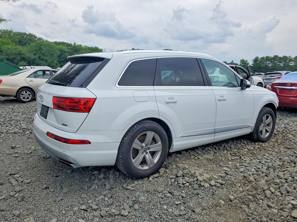 2018 Audi Q7 მანქანა იყიდება აუქციონზე, vin: WA1AHAF77JD019995, აუქციონის ნომერი: 60636266
