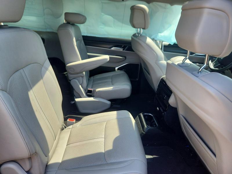 Продажа на аукционе авто 2023 Jeep Wagoneer, vin: 1C4SJSBP3PS511860, номер лота: 60772066