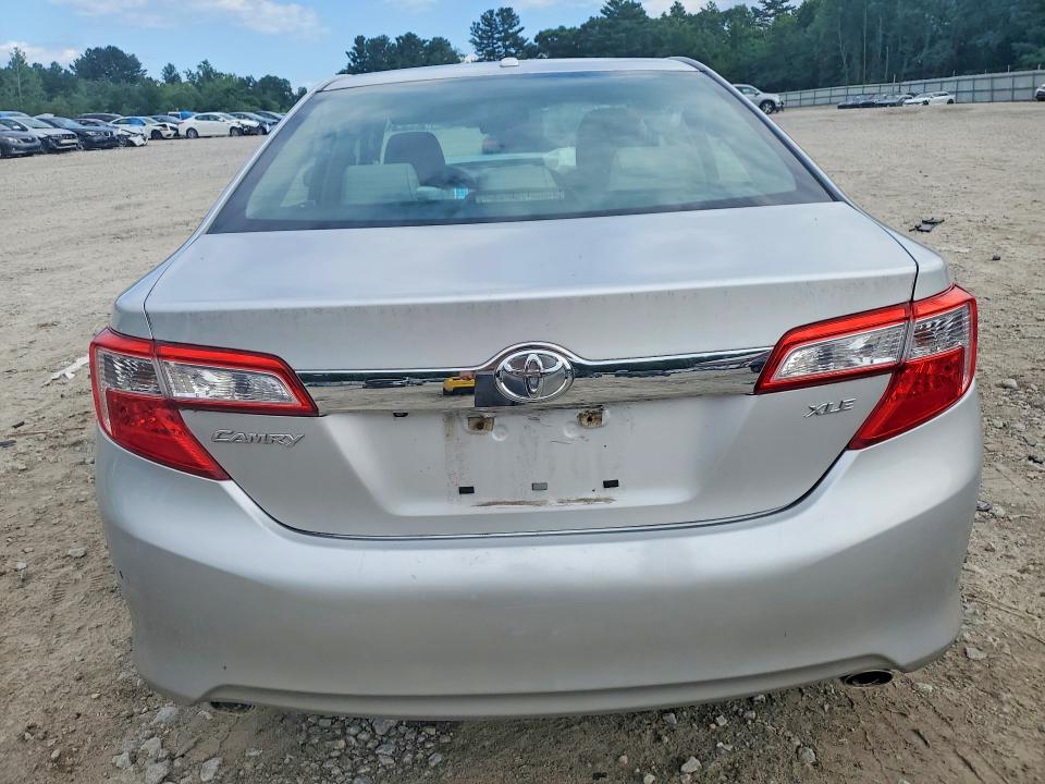 63013406 :رقم المزاد ، 4T1BK1FK4CU007298 vin ، 2012 Toyota Camry مزاد بيع