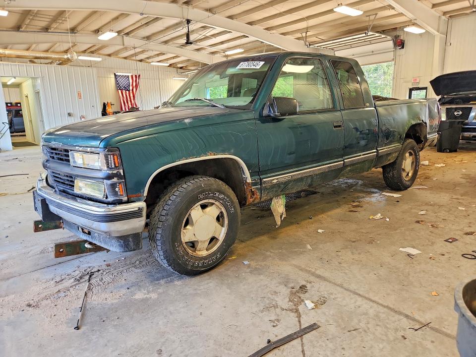 61780546 :رقم المزاد ، 1GCEK19M6WR100328 vin ، 1998 Chevrolet Gmt-400 مزاد بيع