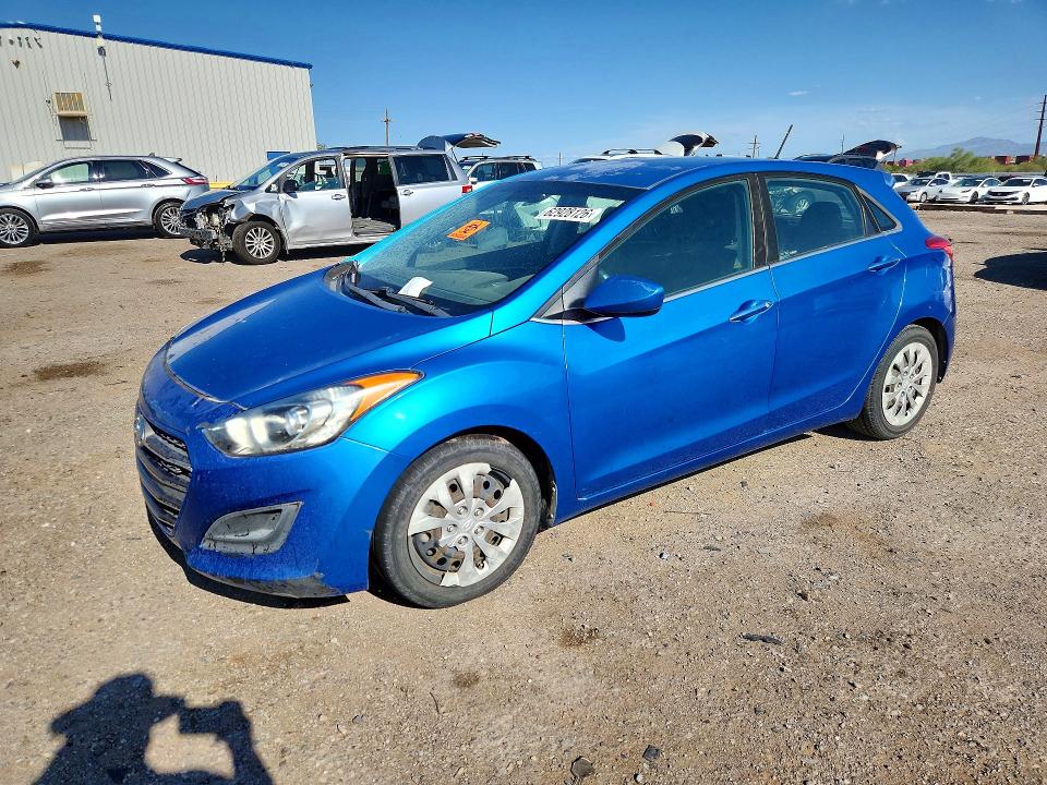 2017 Hyundai Elantra Gt მანქანა იყიდება აუქციონზე, vin: KMHD35LH4HU350013, აუქციონის ნომერი: 62928126