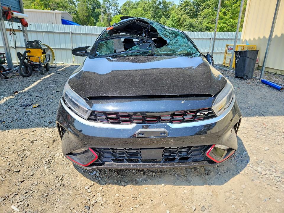 2022 Kia Forte მანქანა იყიდება აუქციონზე, vin: 3KPF44AC2NE502540, აუქციონის ნომერი: 63476216