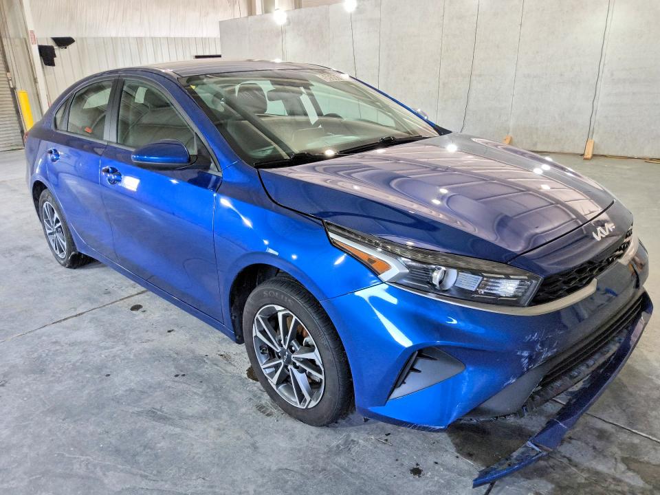 59588196 :رقم المزاد ، 3KPF24AD1RE825451 vin ، 2024 Kia Forte مزاد بيع