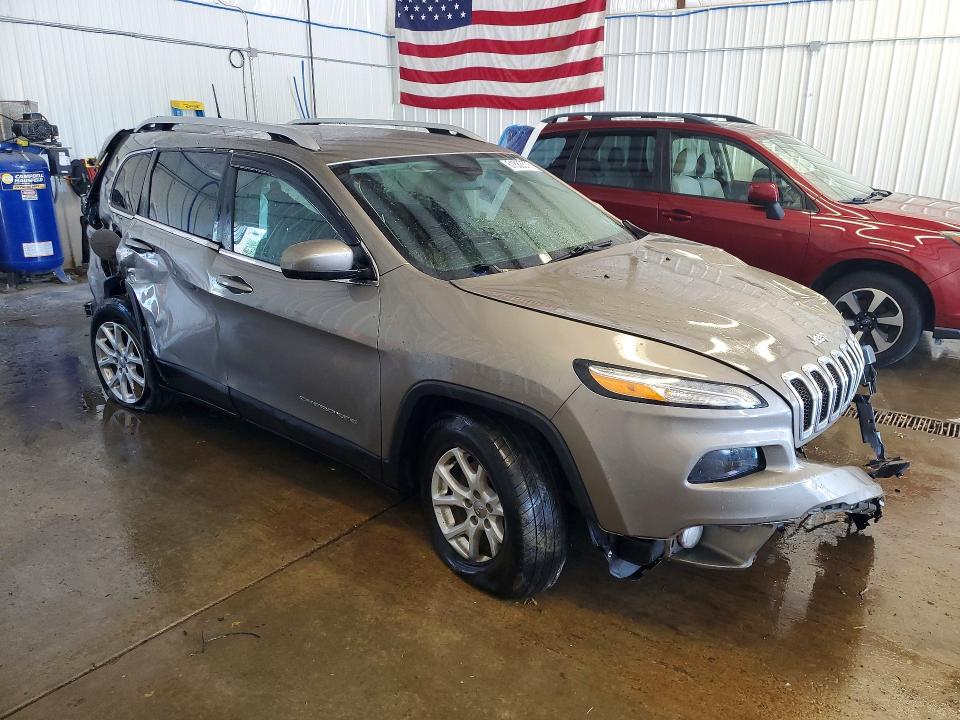 Продаж на аукціоні авто 2016 Jeep Cherokee, vin: 1C4PJMCS2GW253845, номер лоту: 61888576