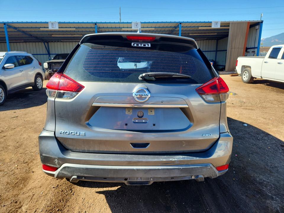2018 Nissan Rogue მანქანა იყიდება აუქციონზე, vin: KNMAT2MVXJP557875, აუქციონის ნომერი: 60084096