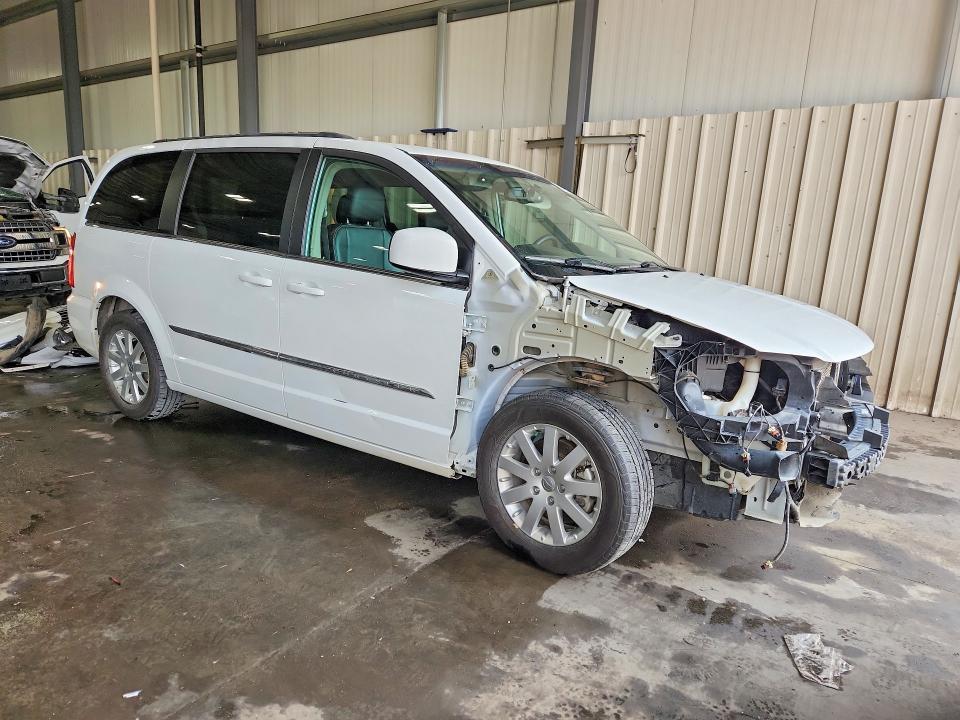 61511176 :رقم المزاد ، 2C4RC1BG5GR290539 vin ، 2016 Chrysler Town & Country مزاد بيع