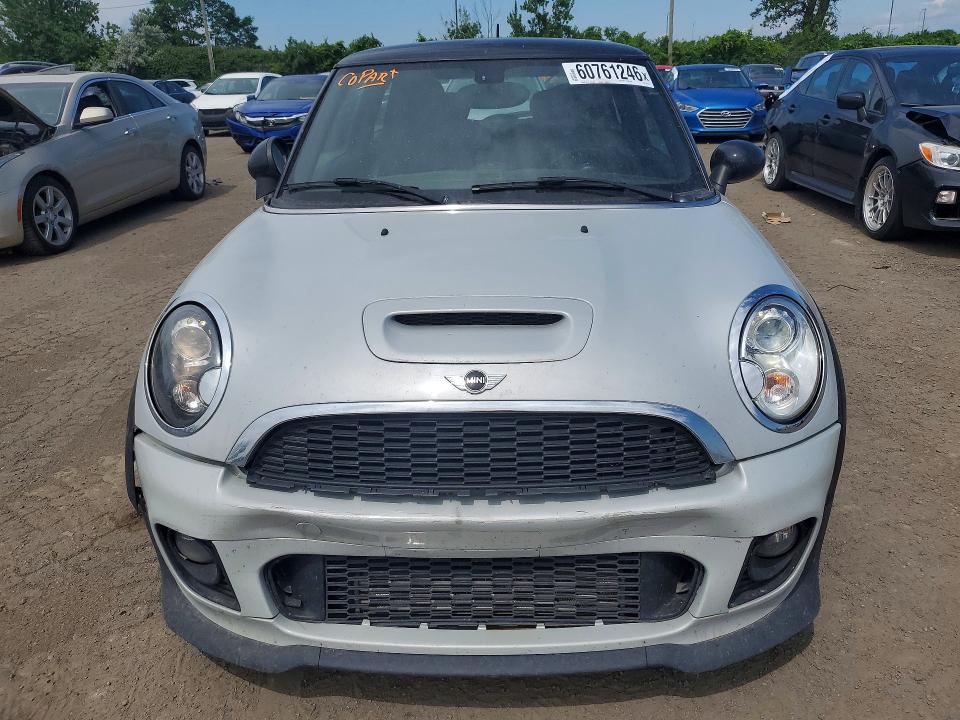 60761246 :رقم المزاد ، WMWSV3C58DT477716 vin ، 2013 Mini Cooper مزاد بيع