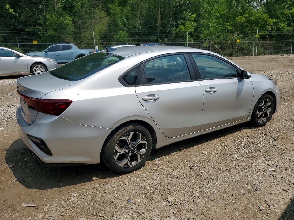 2020 Kia Forte მანქანა იყიდება აუქციონზე, vin: 3KPF24AD1LE176273, აუქციონის ნომერი: 63104286