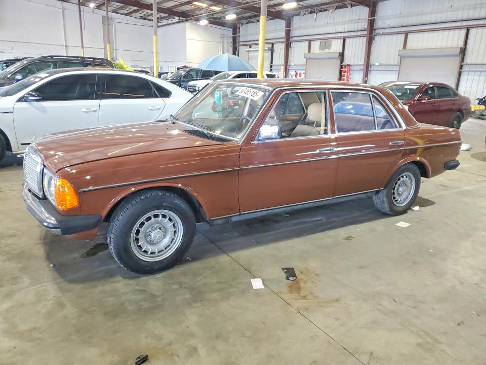 60485186 :رقم المزاد ، WDB1231231A136864 vin ، 1984 Mercedes-benz S مزاد بيع