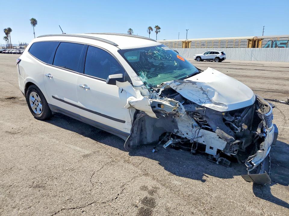 61751116 :رقم المزاد ، 1GNKRFED7FJ197109 vin ، 2015 Chevrolet Traverse مزاد بيع