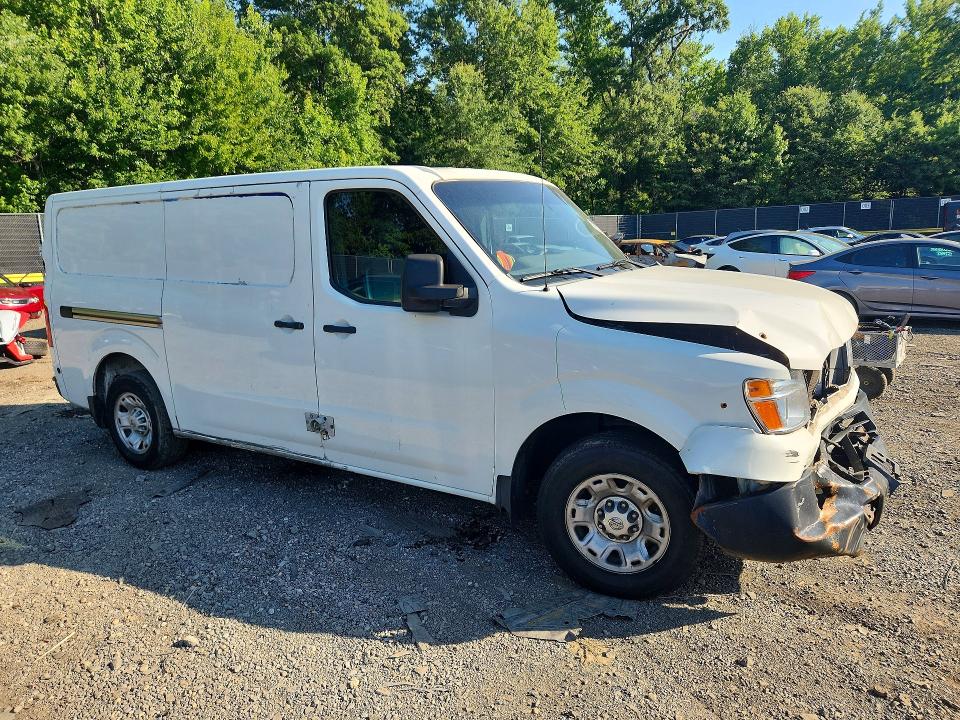 60838166 :رقم المزاد ، 1N6BF0KM5HN803471 vin ، 2017 Nissan Nv 1500 مزاد بيع
