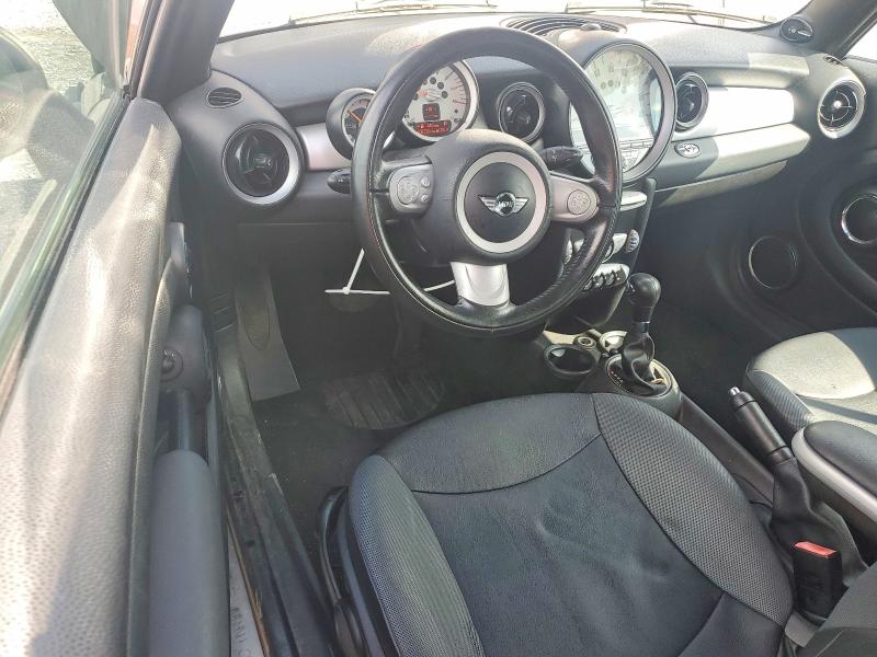 2010 Mini Cooper მანქანა იყიდება აუქციონზე, vin: WMWMR3C53ATU98644, აუქციონის ნომერი: 62453796
