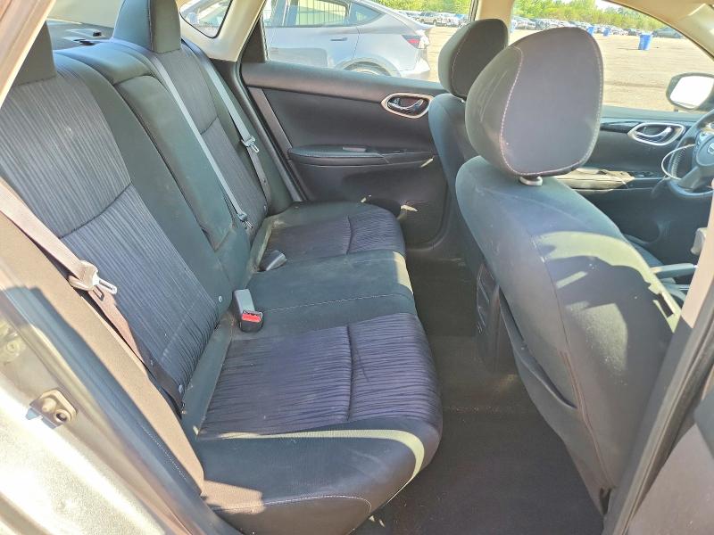 62489636 :رقم المزاد ، 3N1AB7AP2KY323884 vin ، 2019 Nissan Sentra مزاد بيع