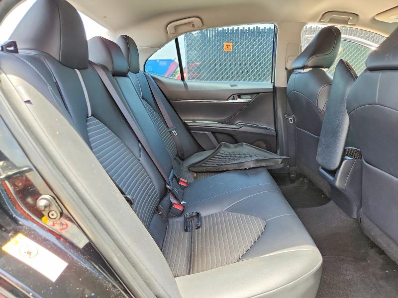 60976566 :رقم المزاد ، JTNB11HKXJ3003744 vin ، 2018 Toyota Camry مزاد بيع