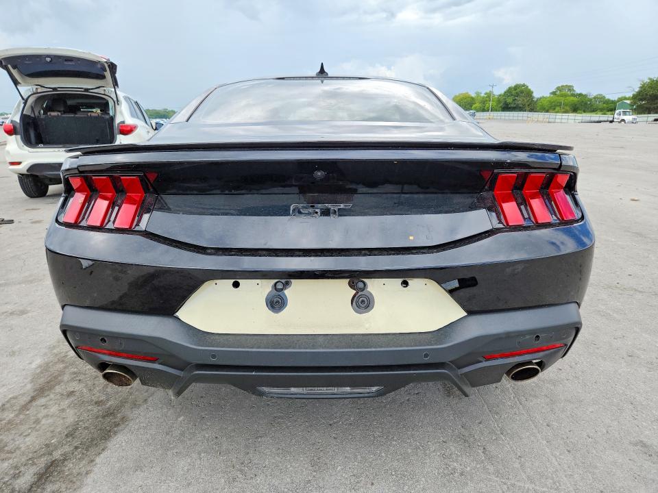 61697296 :رقم المزاد ، 1FA6P8CF3R5417963 vin ، 2024 Ford Mustang مزاد بيع