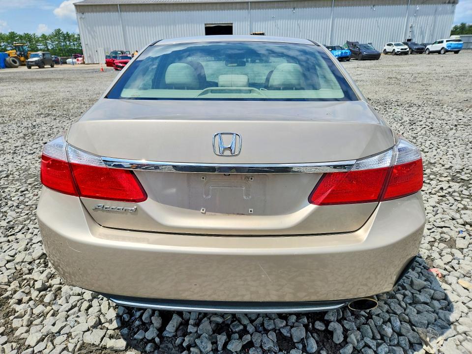 62402346 :رقم المزاد ، 1HGCR2F33FA128866 vin ، 2015 Honda Accord مزاد بيع