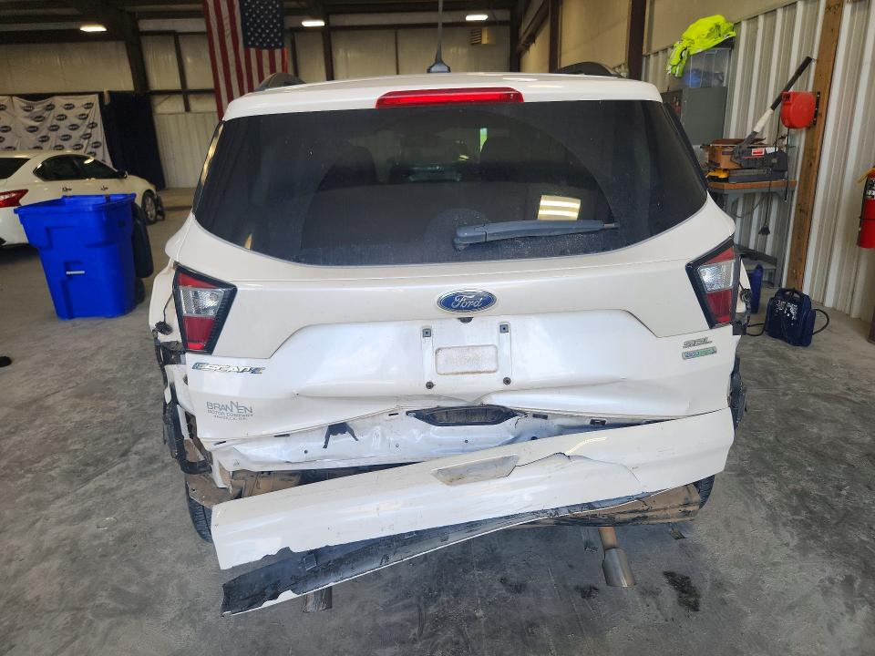 2018 Ford Escape მანქანა იყიდება აუქციონზე, vin: 1FMCU0HD8JUA48067, აუქციონის ნომერი: 61221306