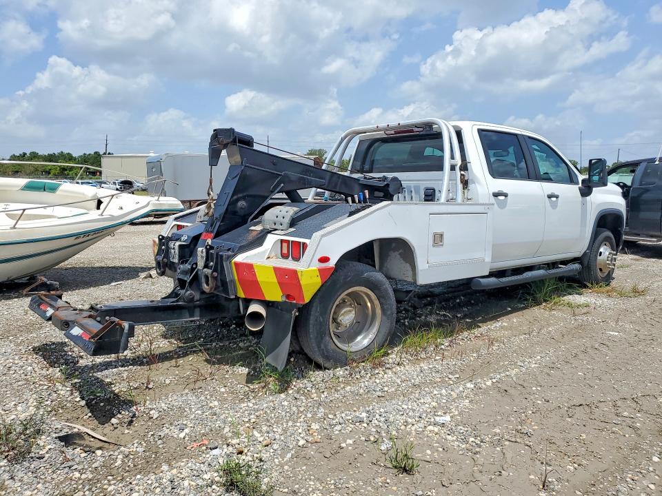61953766 :رقم المزاد ، 1GB4WREY3MF285352 vin ، 2021 Chevrolet Silverado مزاد بيع