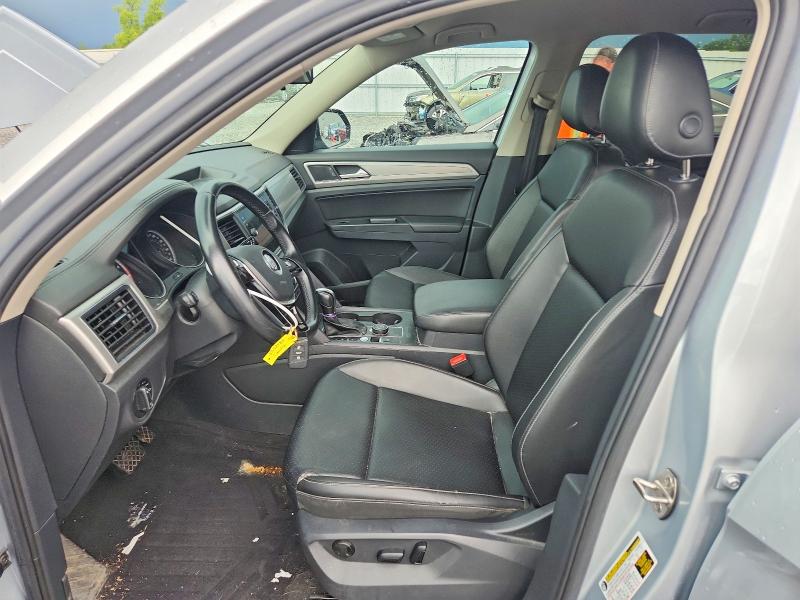 60163156 :رقم المزاد ، 1V2KR2CA7JC563785 vin ، 2018 Volkswagen Atlas مزاد بيع