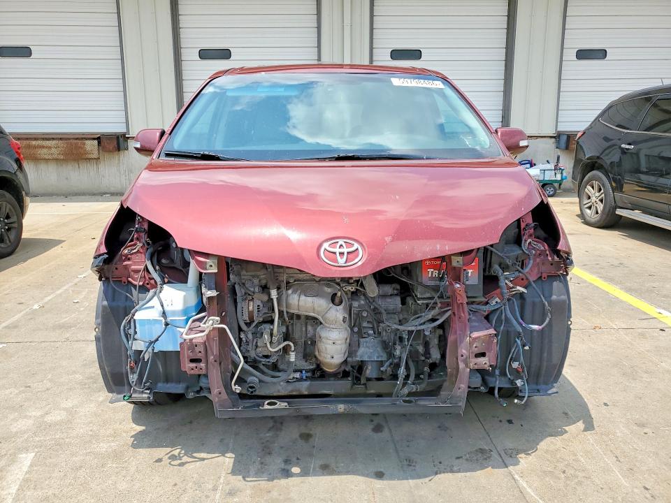 Продажа на аукционе авто 2016 Toyota Sienna, vin: 5TDDK3DC0GS130059, номер лота: 59798486