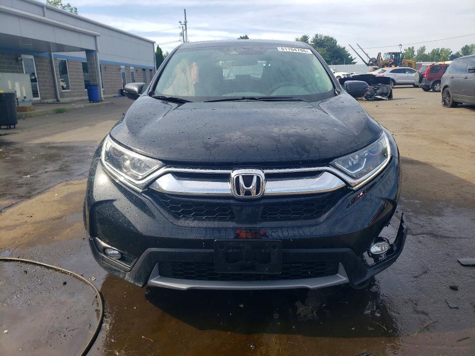 61704786 :رقم المزاد ، 7FARW2H5XJE039204 vin ، 2018 Honda Cr-v مزاد بيع