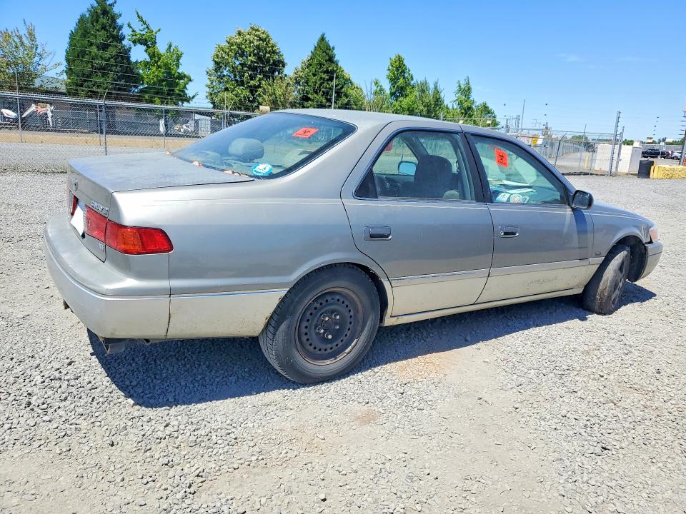 59690236 :رقم المزاد ، JT2BF22K510299352 vin ، 2001 Toyt Camry مزاد بيع