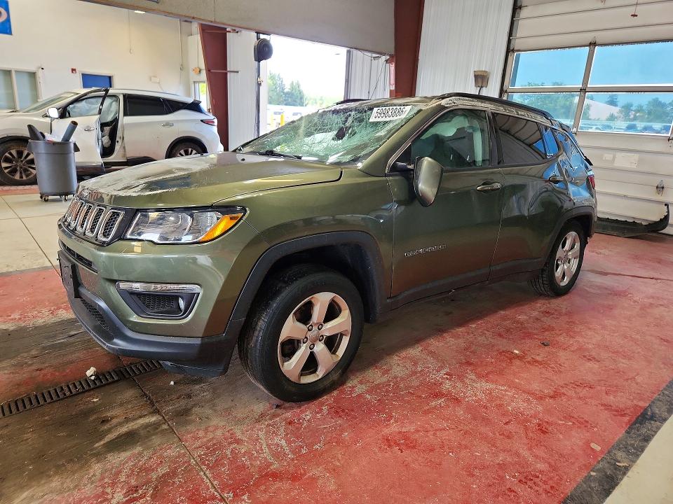 59983886 :رقم المزاد ، 3C4NJDBB1KT670333 vin ، 2019 Jeep Compass مزاد بيع