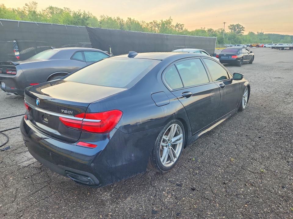 59332046 :رقم المزاد ، WBA7F2C55GG420836 vin ، 2016 Bmw 750 مزاد بيع