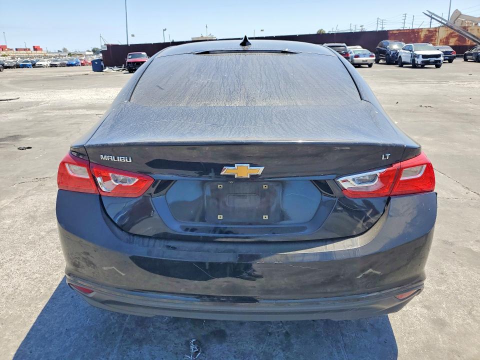 61351016 :رقم المزاد ، 1G1ZD5ST9JF260436 vin ، 2018 Chevrolet Malibu مزاد بيع