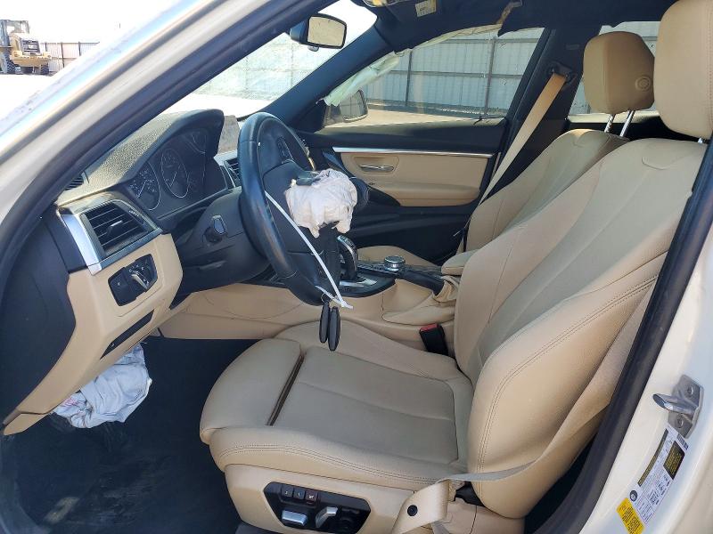 61614306 :رقم المزاد ، WBA8B9G54JNV00196 vin ، 2018 Bmw 330 مزاد بيع