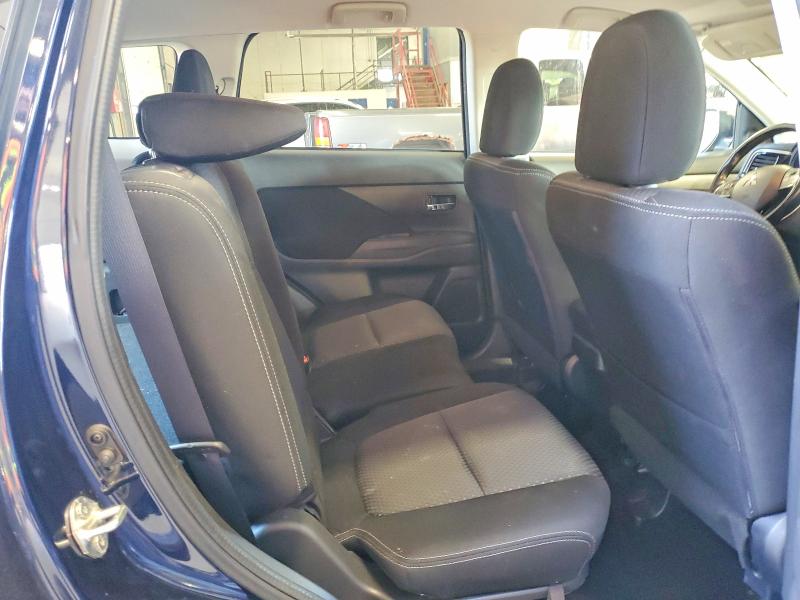 Продаж на аукціоні авто 2016 Mitsubishi Outlander, vin: JA4AZ3A38GZ062413, номер лоту: 61202096