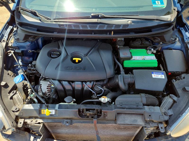 60661246 :رقم المزاد ، KMHDH4AH7FU422270 vin ، 2015 Hyundai Elantra مزاد بيع