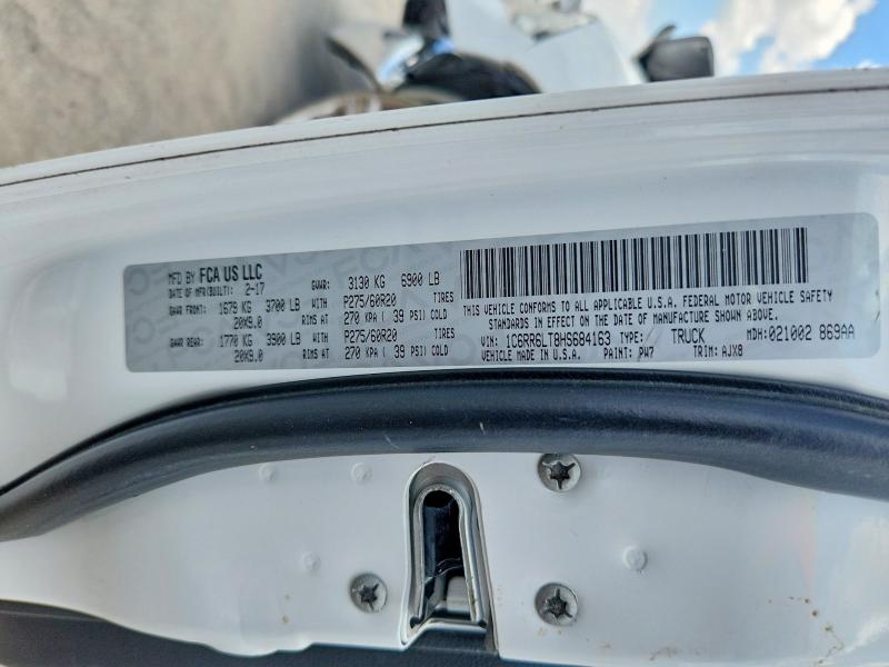 60021686 :رقم المزاد ، 1C6RR6LT8HS684163 vin ، 2017 Ram 1500 مزاد بيع