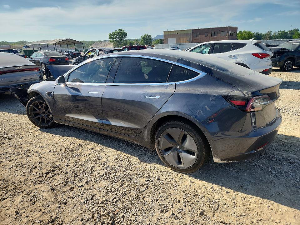 59378626 :رقم المزاد ، 5YJ3E1EA4JF022012 vin ، 2018 Tesla Model 3 مزاد بيع