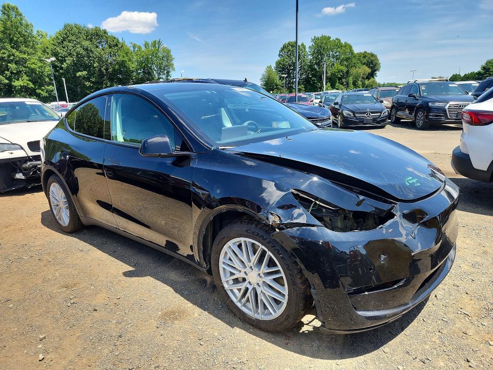 2021 Tesla Model Y მანქანა იყიდება აუქციონზე, vin: 5YJYGAEE4MF229670, აუქციონის ნომერი: 60686816