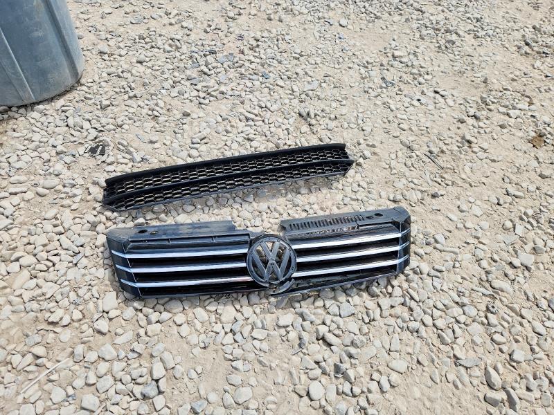 61721716 :رقم المزاد ، 1VWBH7A31DC016938 vin ، 2013 Volkswagen Passat مزاد بيع