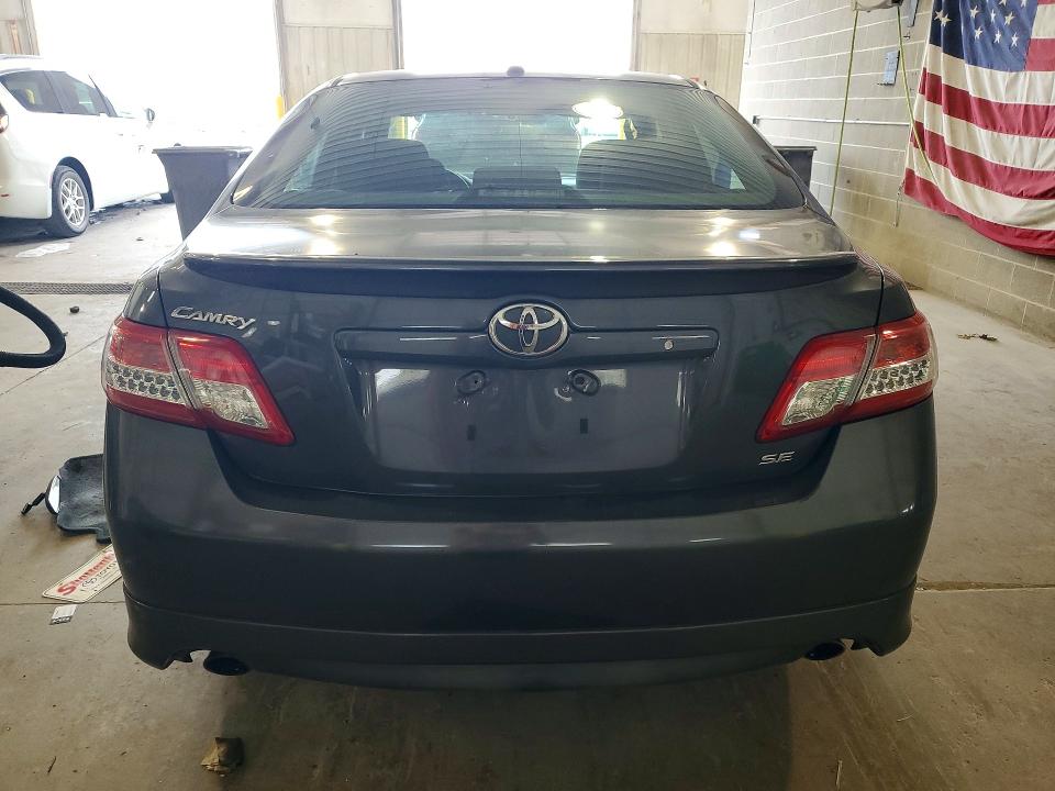 62890086 :رقم المزاد ، 4T1BF3EK5BU755512 vin ، 2011 Toyota Camry مزاد بيع