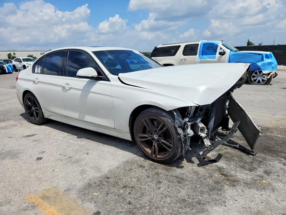 61720626 :رقم المزاد ، WBA3C1C53FP853202 vin ، 2015 Bmw 328 مزاد بيع