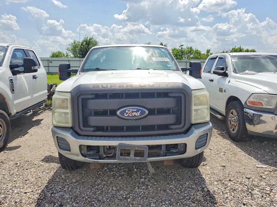 60992666 :رقم المزاد ، 1FT8W3BT7CEA02605 vin ، 2012 Ford F350 مزاد بيع
