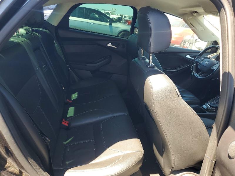 60587756 :رقم المزاد ، 1FADP3J26FL275688 vin ، 2015 Ford Focus مزاد بيع