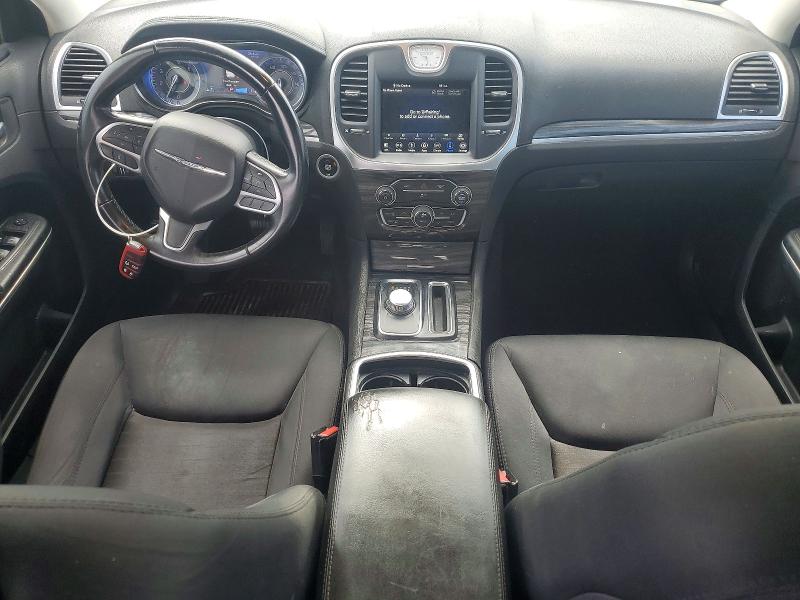 60615556 :رقم المزاد ، 2C3CCAAG3JH279063 vin ، 2018 Chrysler 300 مزاد بيع