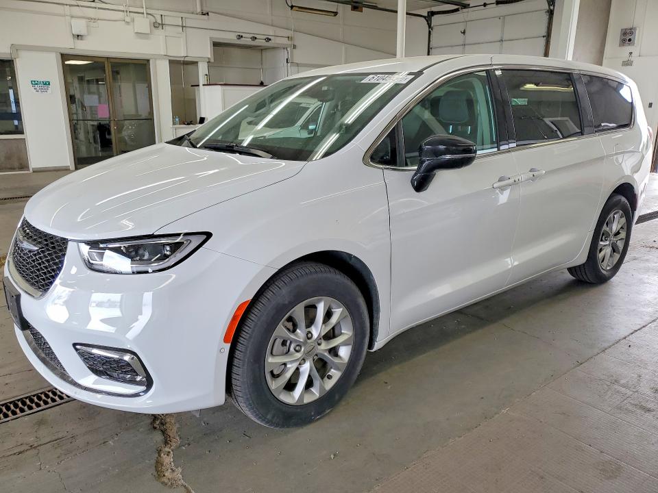 Auction sale of the 2024 Chrysler Pacifica, vin: 2C4RC3BG8RR181488, lot number: 61045036